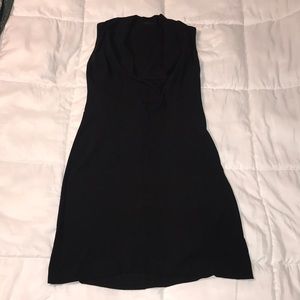 Women’s black sleeveless dress